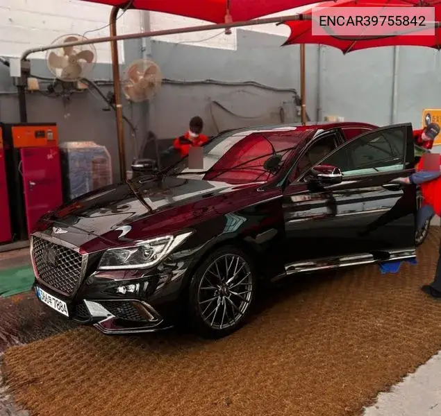 Genesis G80 2018 года выпуска