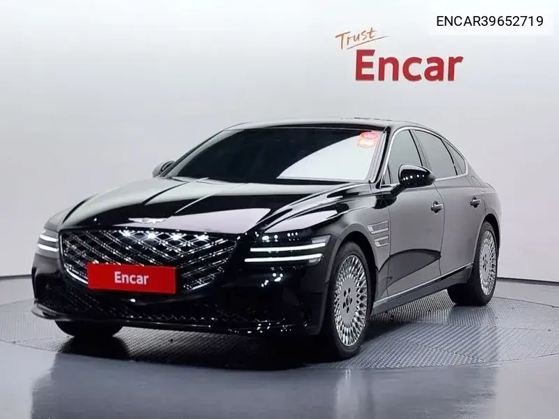 Genesis G80 2025 года выпуска