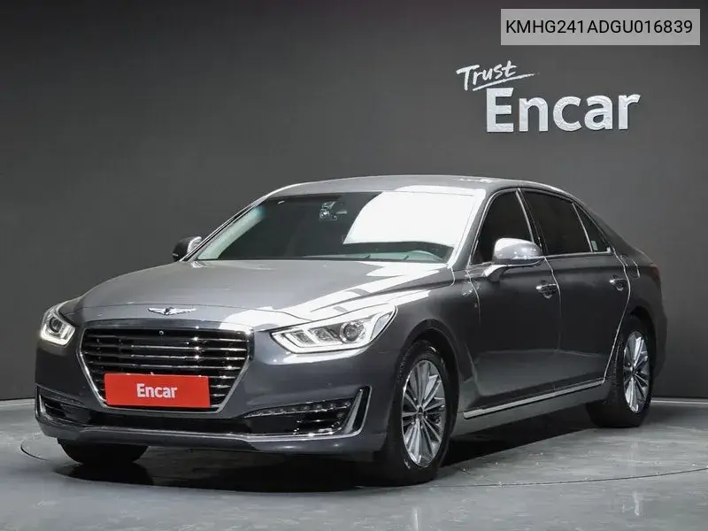 Genesis G90 2016 года выпуска