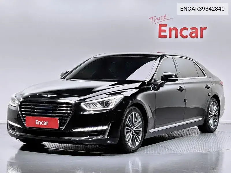 Genesis G90 2016 года выпуска