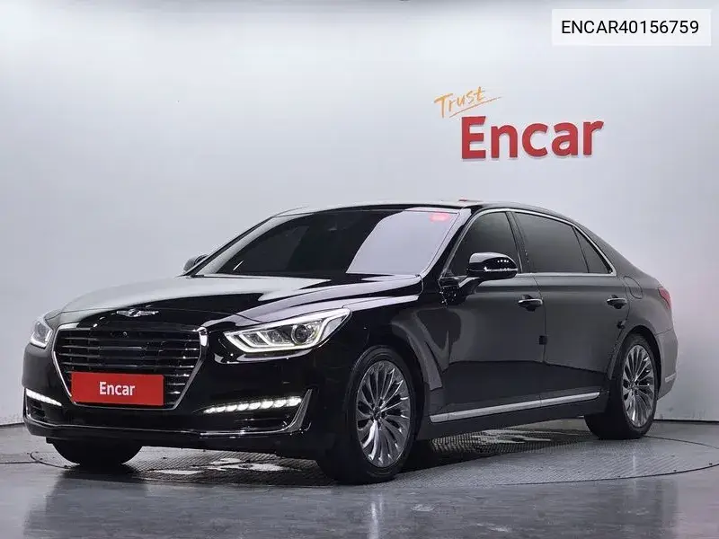 Genesis G90 2017 года выпуска