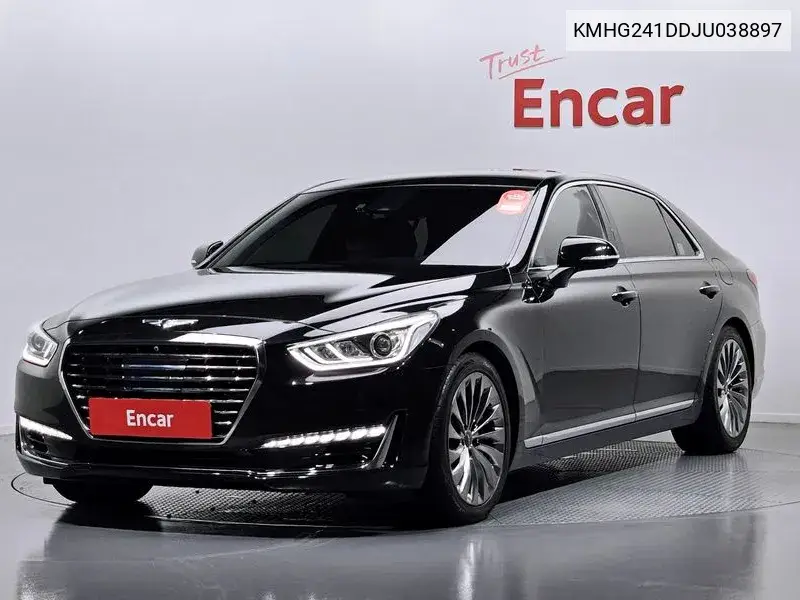 Genesis G90 2017 года выпуска