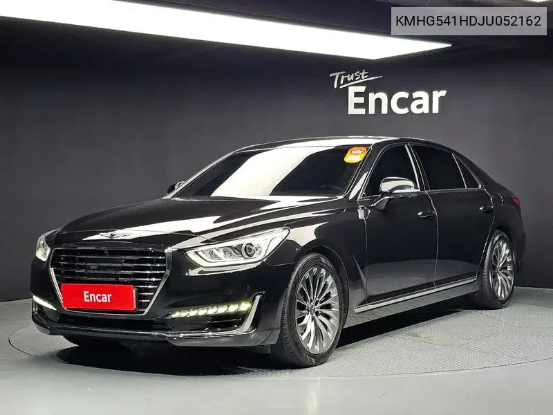 Genesis G90 2018 года выпуска