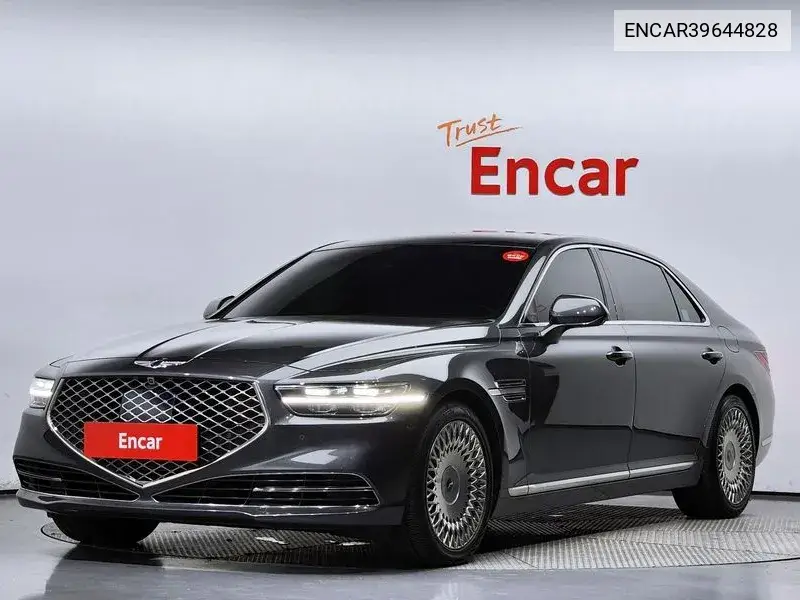 Genesis G90 2019 года выпуска
