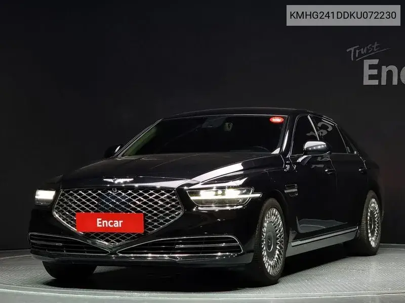 Genesis G90 2019 года выпуска