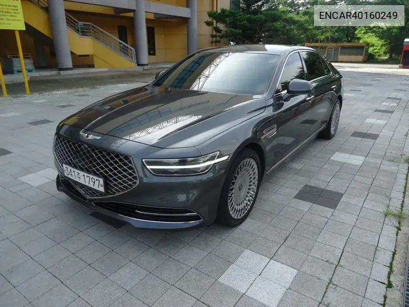 Genesis G90 2020 года выпуска