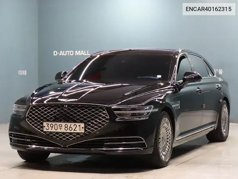 Genesis G90 2020 года выпуска