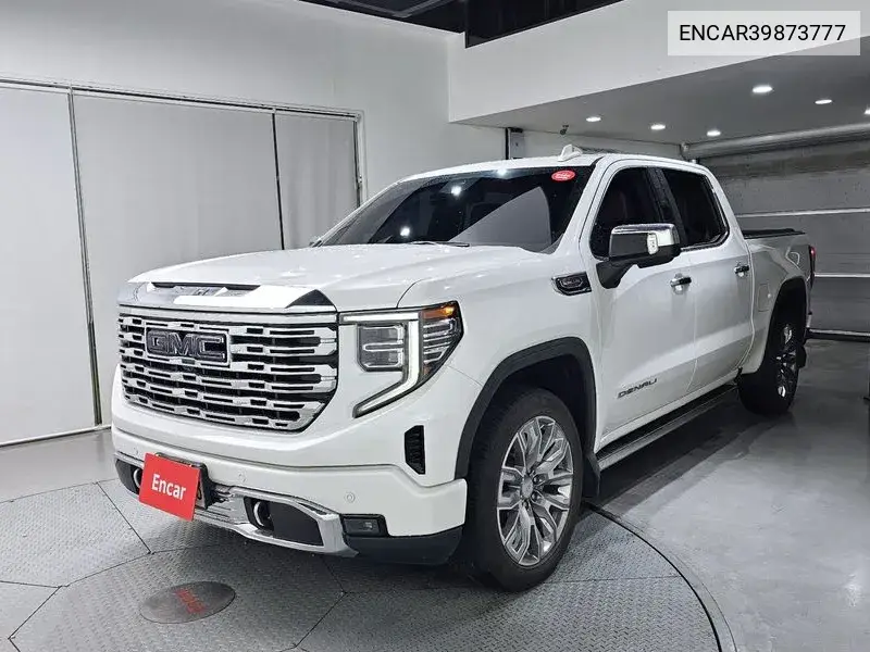 GMC Sierra 2023 года выпуска