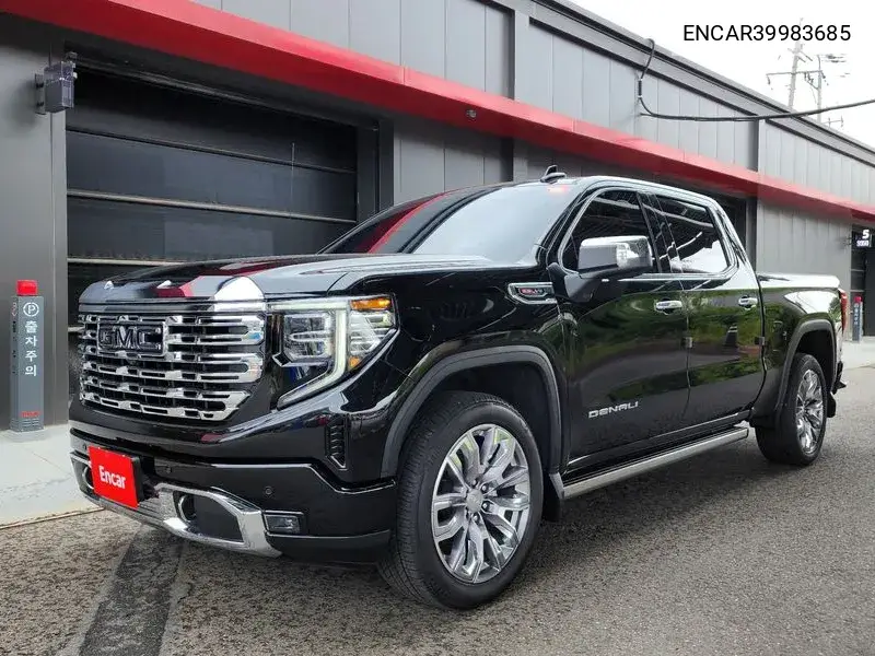 GMC Sierra 2023 года выпуска
