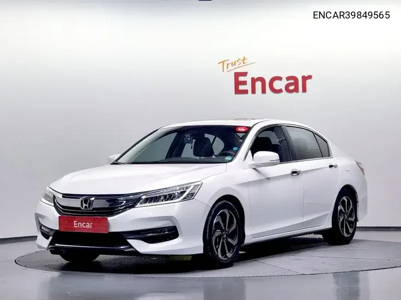 Honda Accord 2016 года выпуска