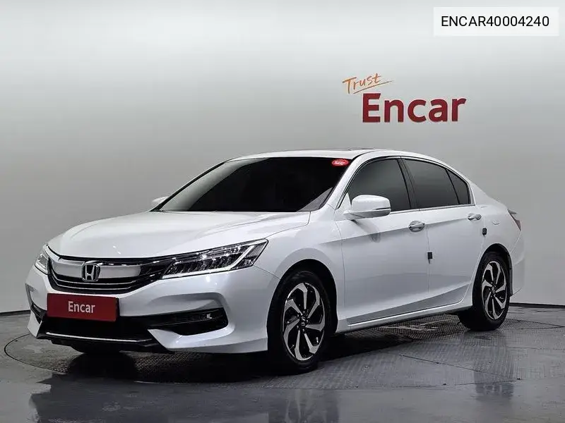 Honda Accord 2016 года выпуска