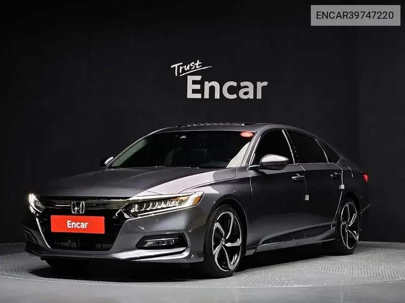 Honda Accord 2018 года выпуска