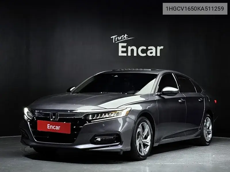 Honda Accord 2019 года выпуска