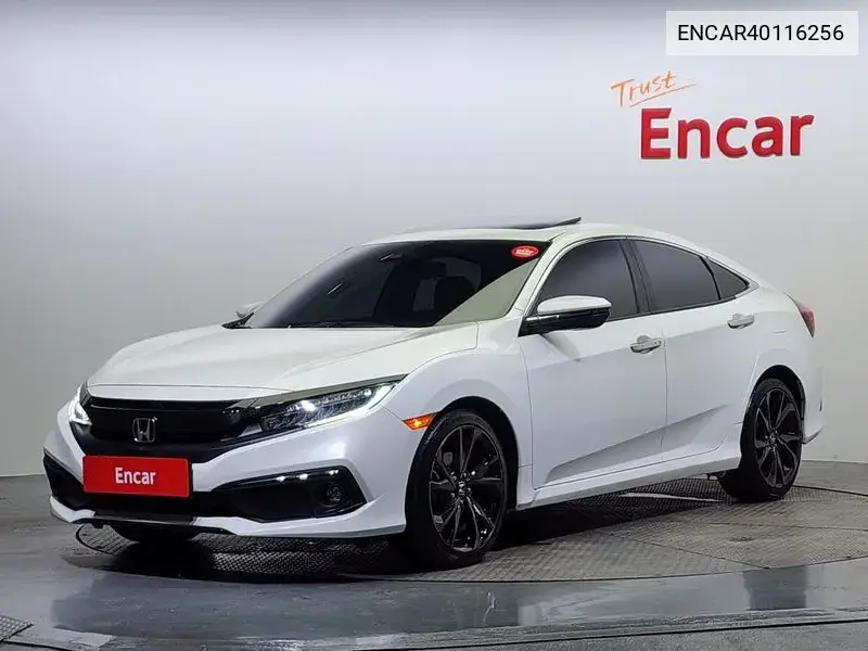 Honda Civic 2019 года выпуска