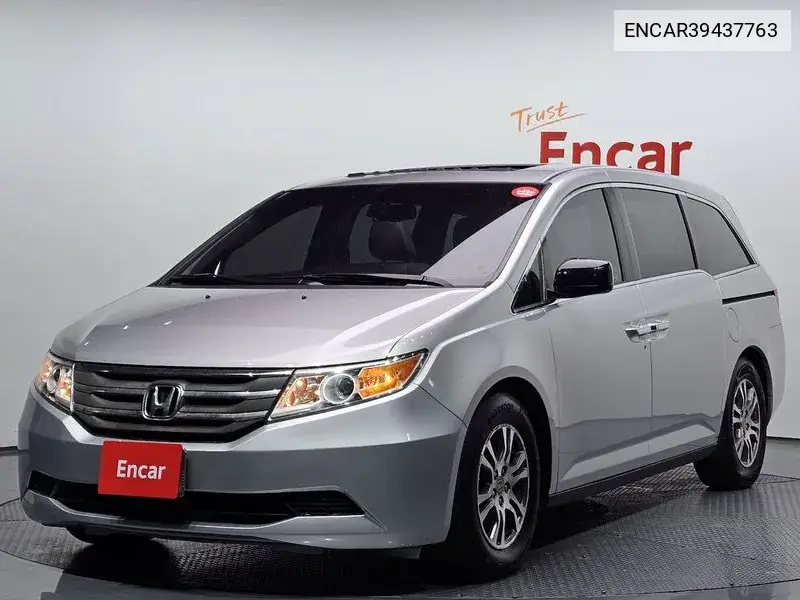 Honda Odyssey 2012 года выпуска
