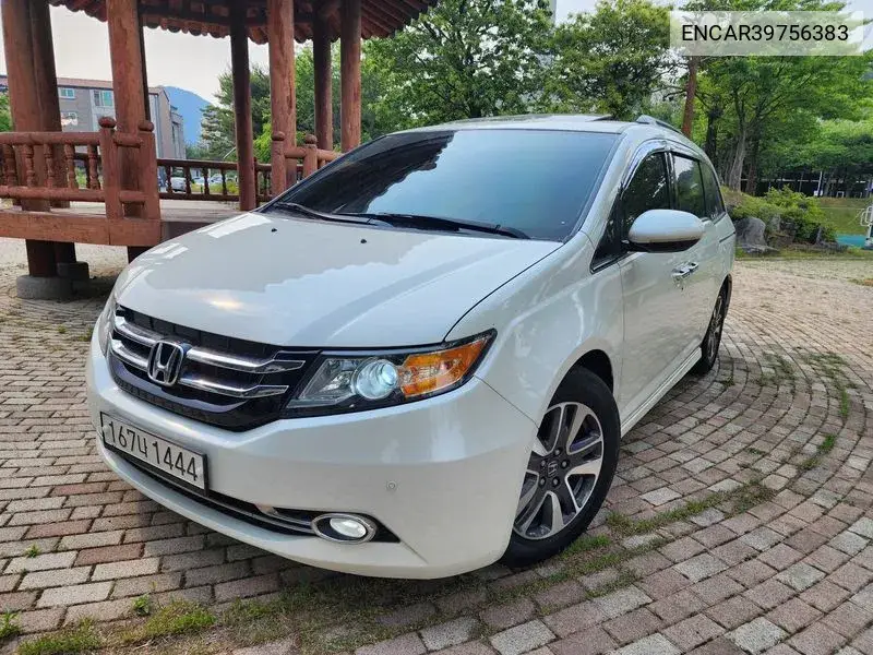 Honda Odyssey 2015 года выпуска