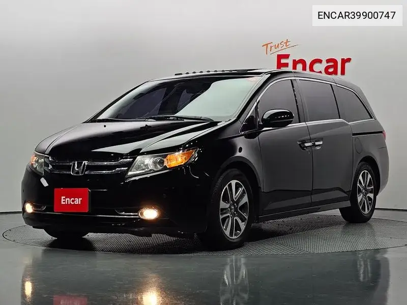 Honda Odyssey 2015 года выпуска
