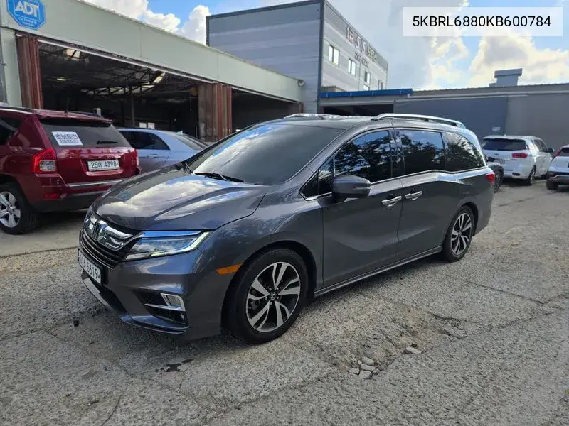 Honda Odyssey 2018 года выпуска