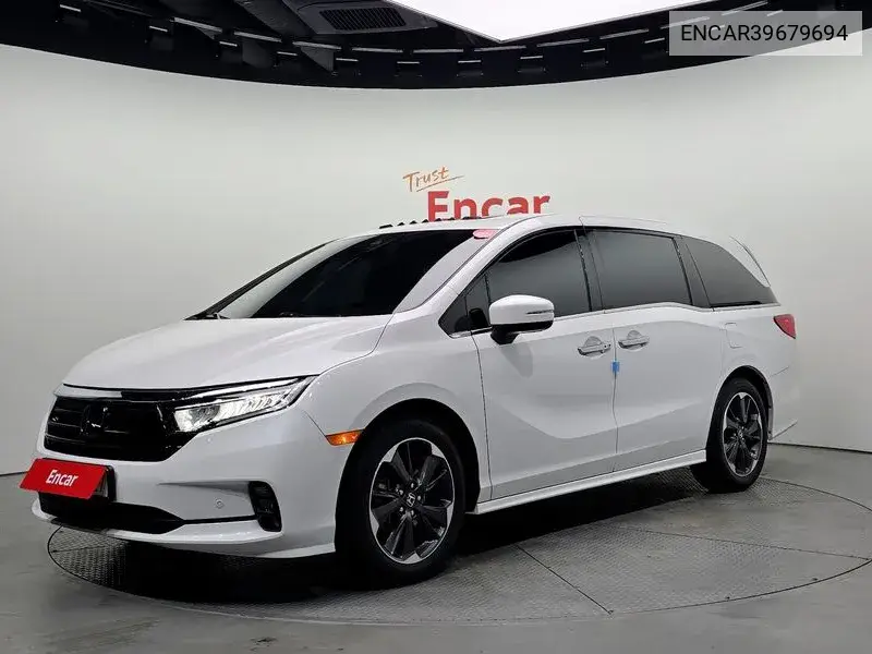Honda Odyssey 2022 года выпуска