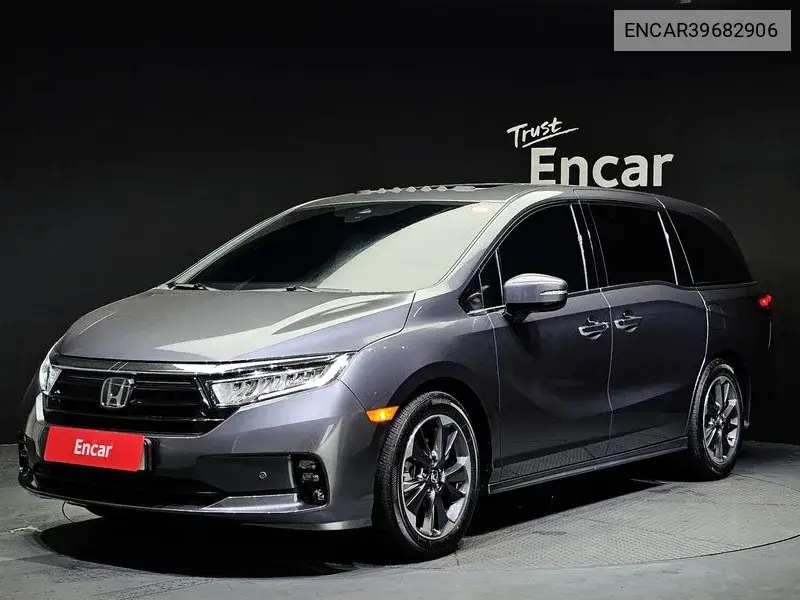 Honda Odyssey 2023 года выпуска