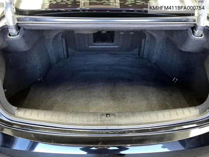 Hyundai Aslan 2015 года выпуска
