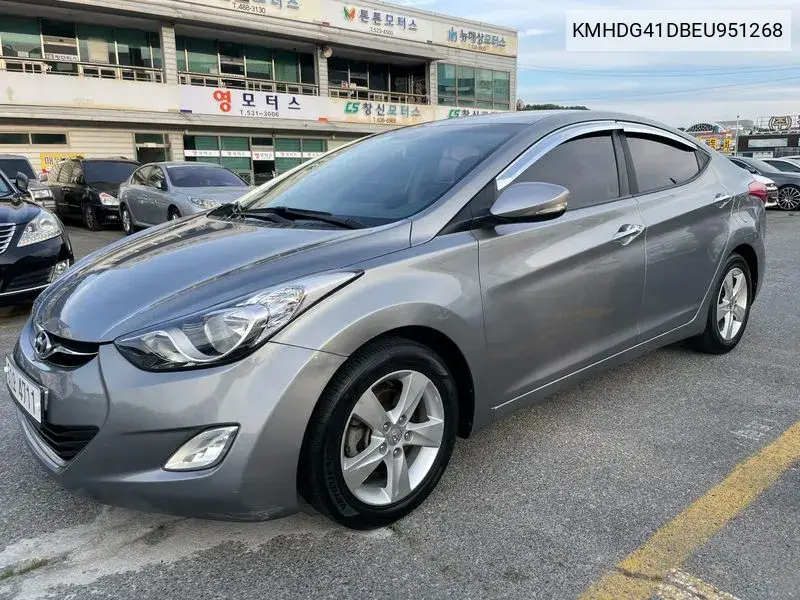 Hyundai Avante 2013 года выпуска