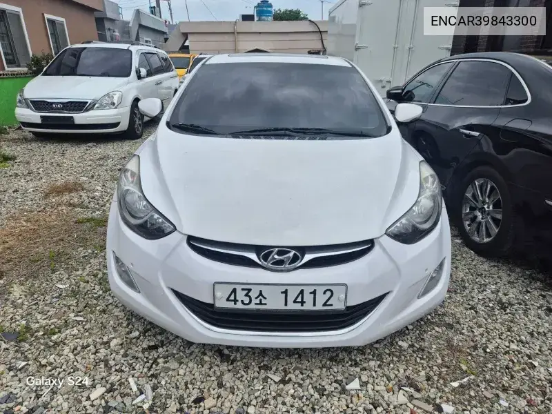 Hyundai Avante 2013 года выпуска