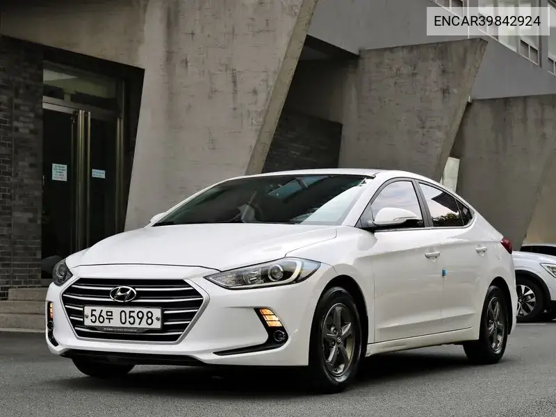 Hyundai Avante 2016 года выпуска