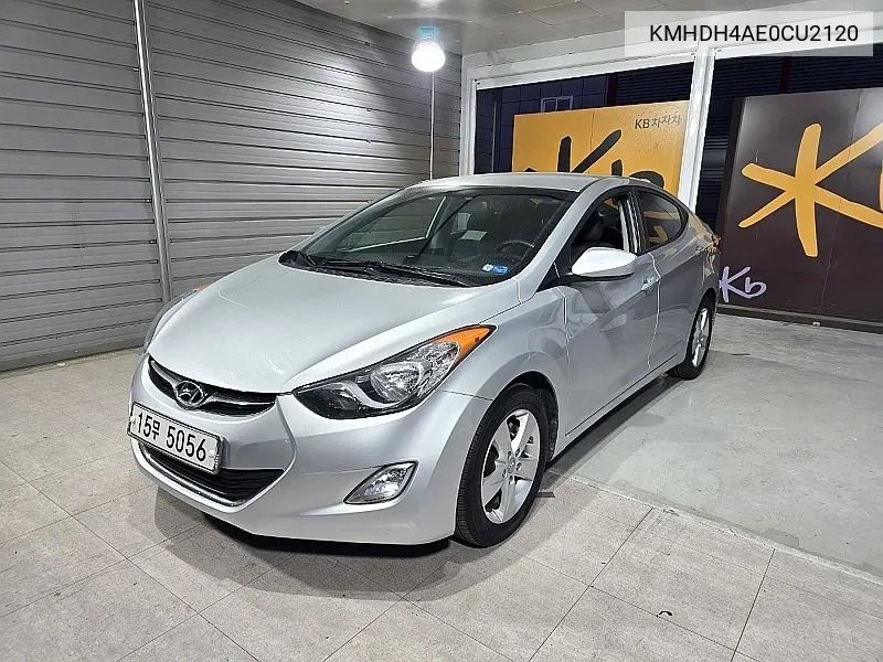 Hyundai Elantra 2012 года выпуска