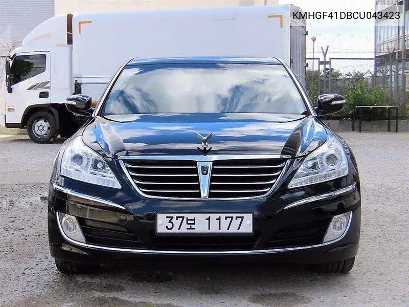 Hyundai Equus 2011 года выпуска