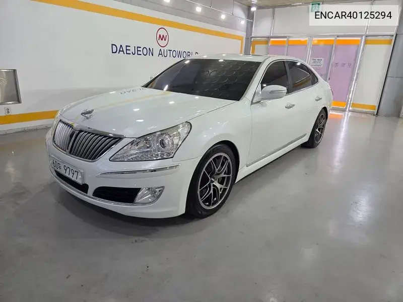 Hyundai Equus 2012 года выпуска
