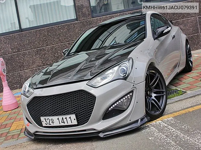 Hyundai Genesis 2012 года выпуска