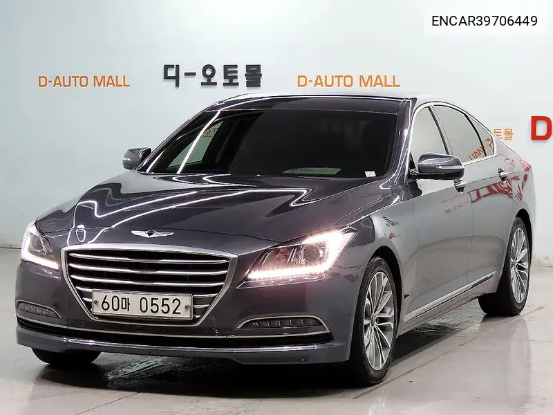 Hyundai Genesis 2016 года выпуска