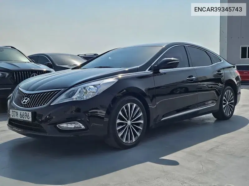 Hyundai Grandeur 2013 года выпуска