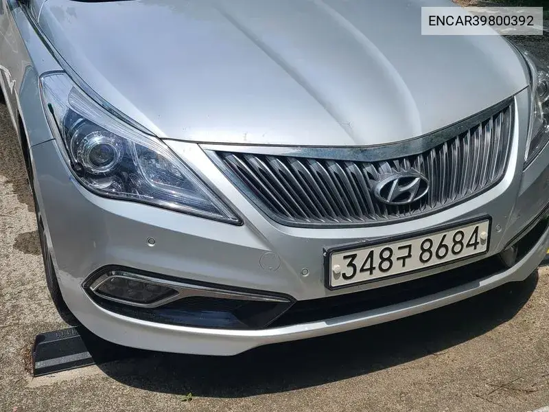 Hyundai Grandeur 2015 года выпуска