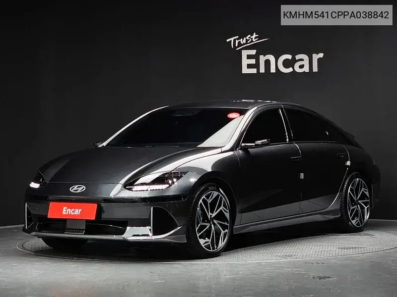Hyundai IONIQ 6 2023 года выпуска