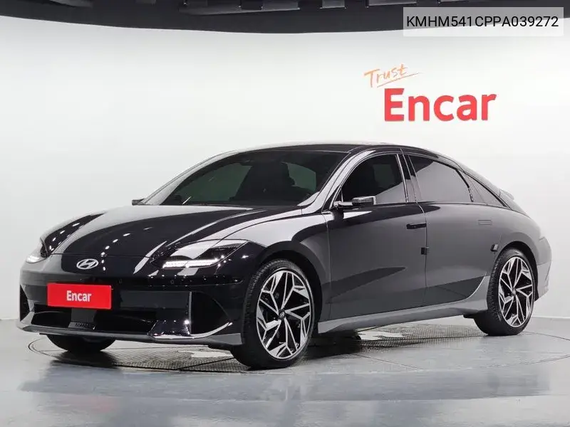 Hyundai IONIQ 6 2023 года выпуска