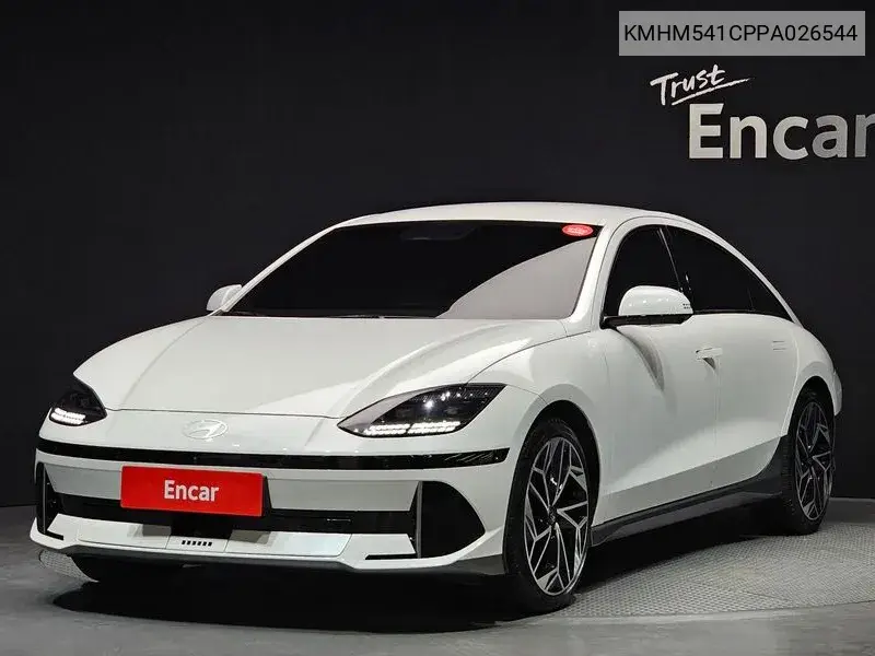 Hyundai IONIQ 6 2023 года выпуска