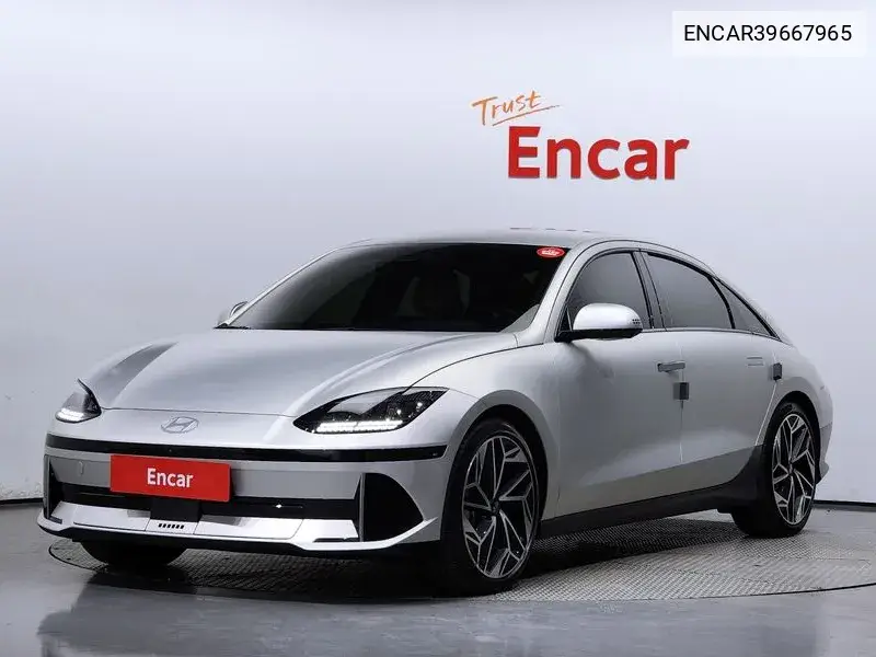 Hyundai IONIQ 6 2023 года выпуска
