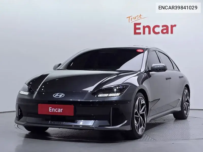 Hyundai IONIQ 6 2023 года выпуска