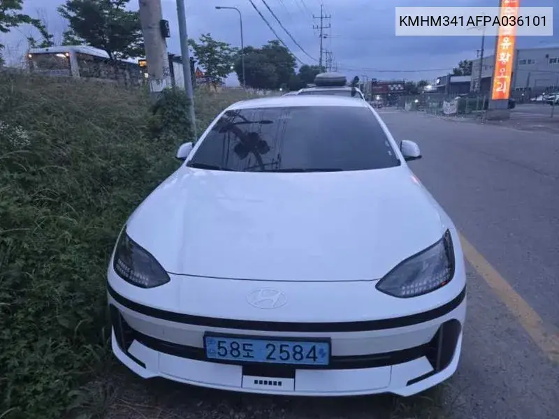Hyundai IONIQ 6 2023 года выпуска