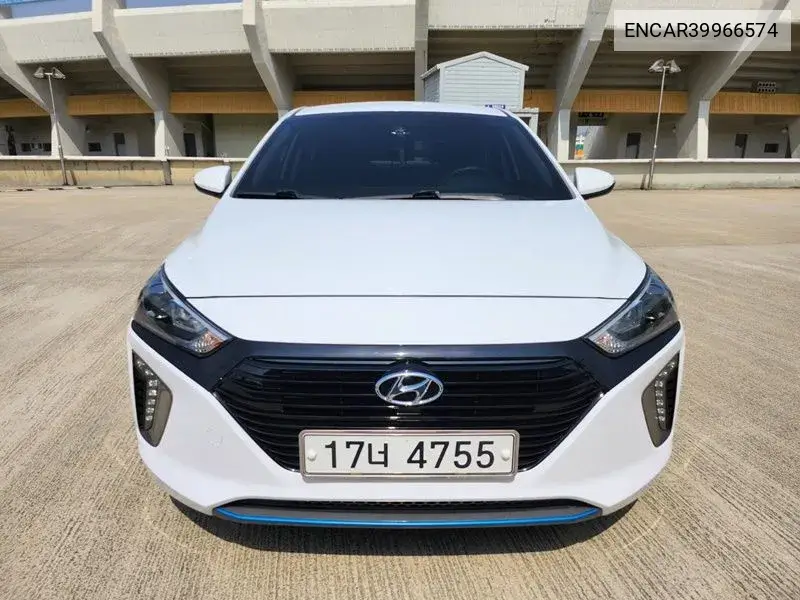 Hyundai IONIQ 2017 года выпуска