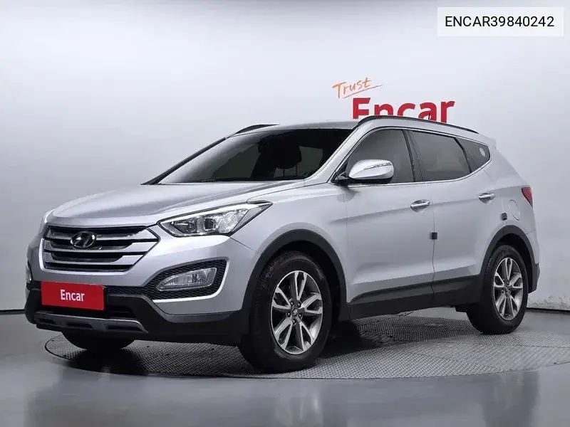 Hyundai Santa Fe 2012 года выпуска