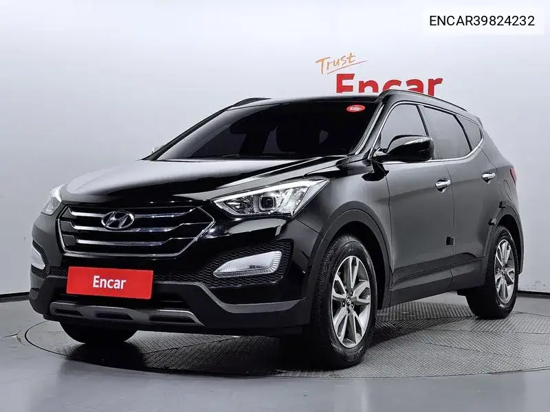 Hyundai Santa Fe 2013 года выпуска