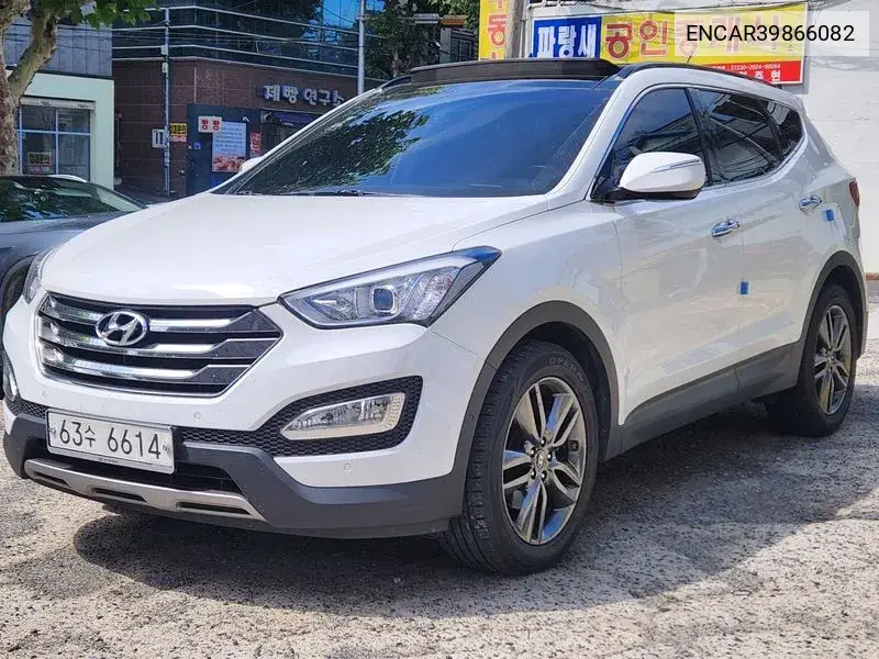 Hyundai Santa Fe 2013 года выпуска