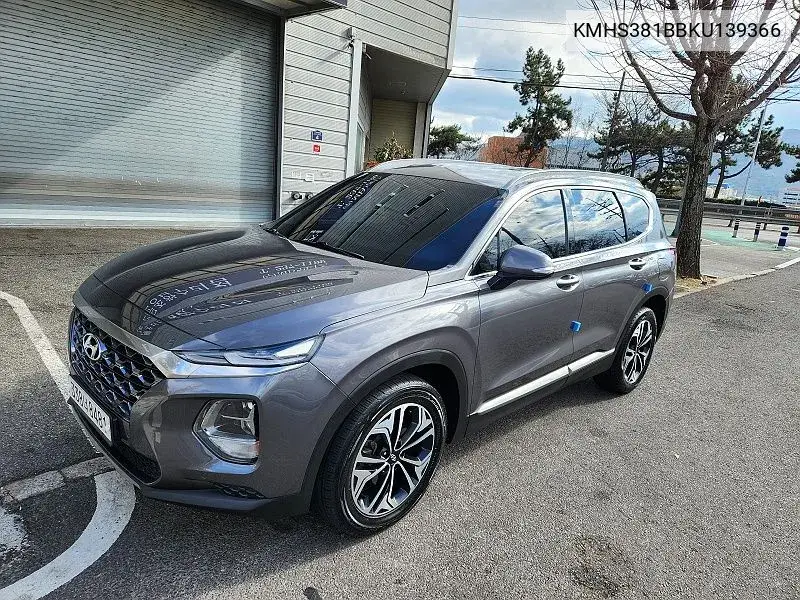 Hyundai Santa Fe 2019 года выпуска