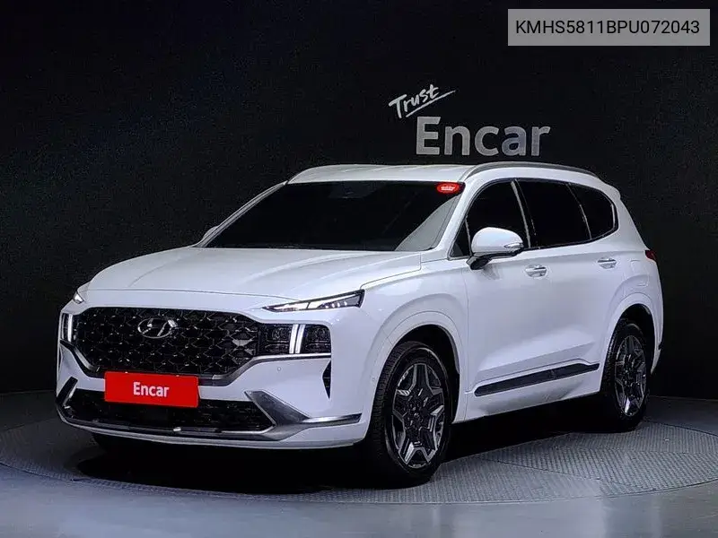 Hyundai Santa Fe 2023 года выпуска