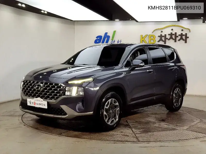 Hyundai Santa Fe 2023 года выпуска