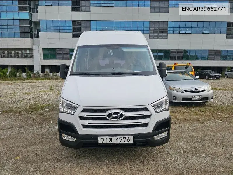 Hyundai Solati 2015 года выпуска