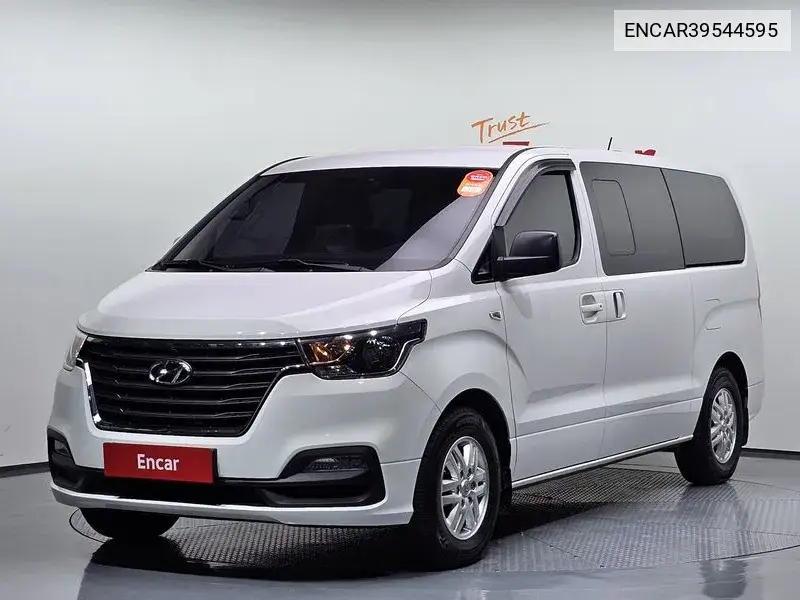 Hyundai Starex 2018 года выпуска
